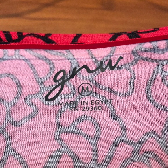 GNW, Top, Drape Neck; Red/Black Floral Pattern - Picture 2 of 2